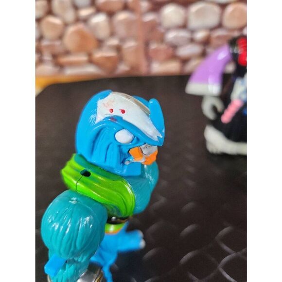 Power Ranger Action Figure Lot #B12 - Picture 7 of 8